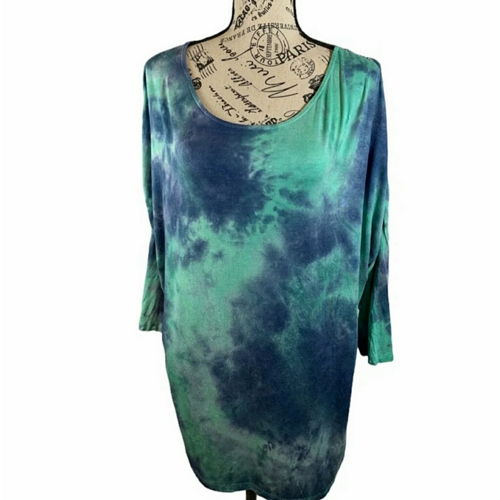 Onque Woman 1X tie-dye Blouse tunic